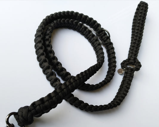 Flora Black Dog Leash